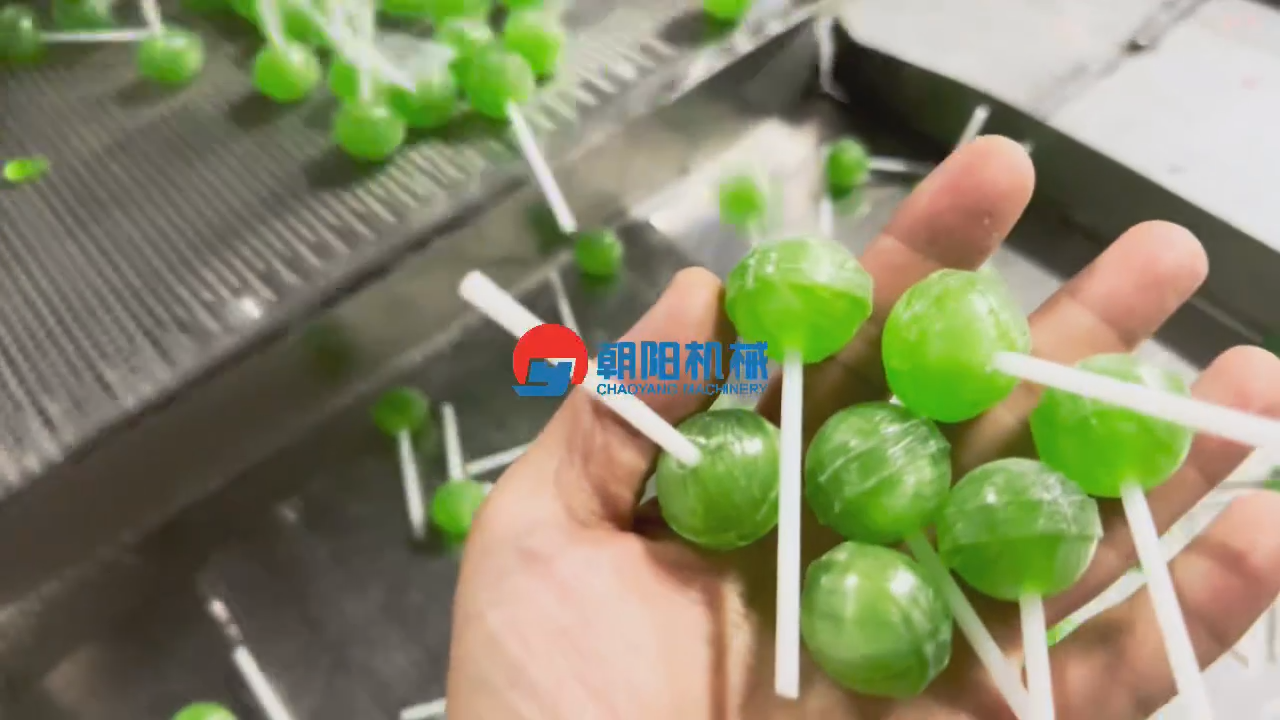 เครื่องขึ้นรูปอมยิ้ม CY- 400 Ball